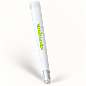 Tube de pré-roll CBD Kryptonite Magic avec inscription verte sur fond clair.